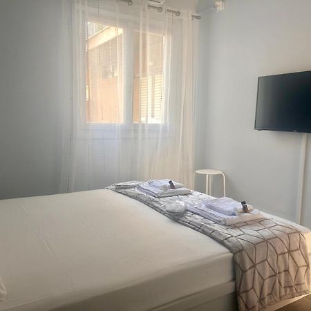 Aktis Apartment 3 Near Airport Artemida  Eksteriør billede